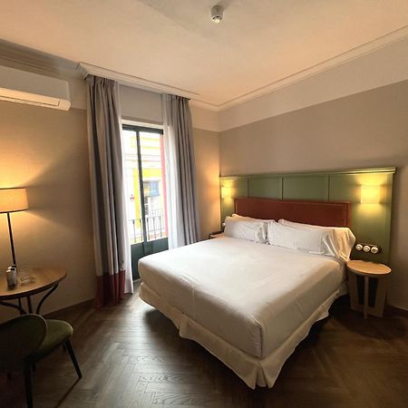 The Honest Hotel & Apartments Σεβίλλη Εξωτερικό φωτογραφία