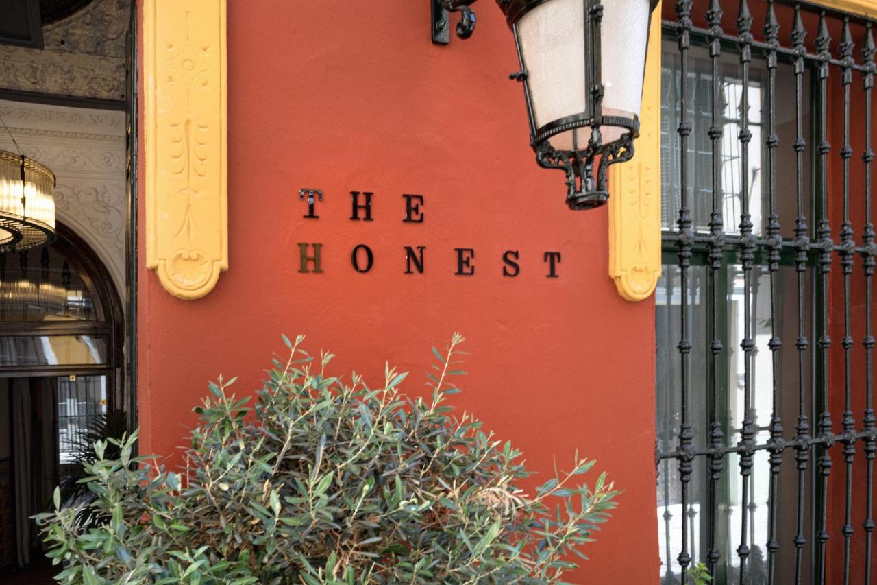 The Honest Hotel & Apartments Σεβίλλη Εξωτερικό φωτογραφία