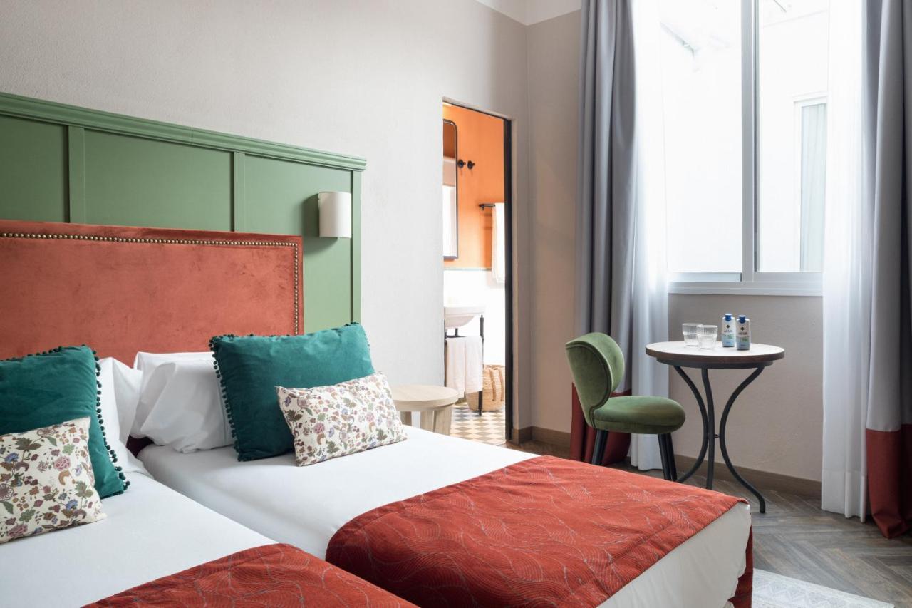 The Honest Hotel & Apartments Σεβίλλη Εξωτερικό φωτογραφία