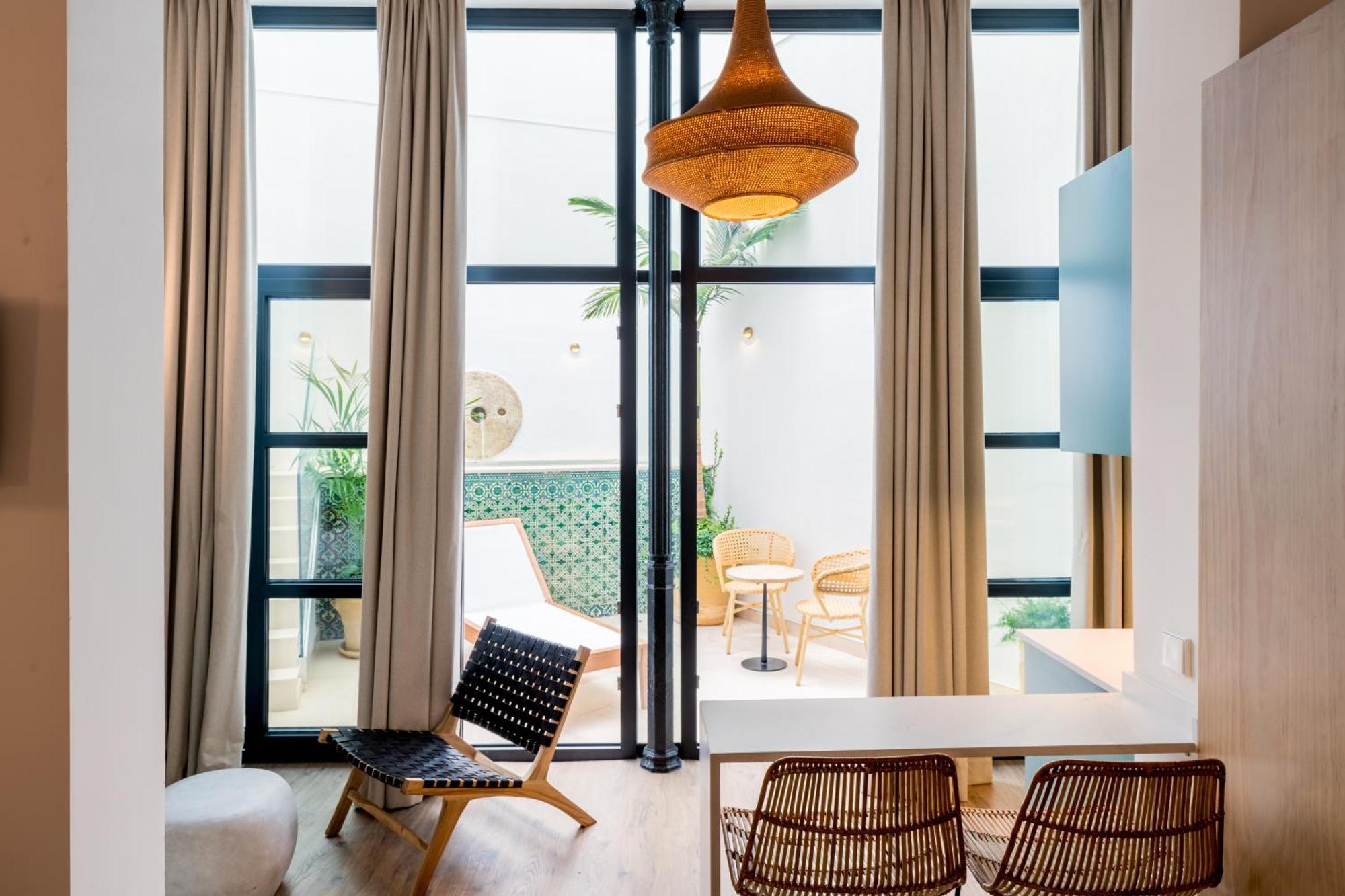 The Honest Hotel & Apartments Σεβίλλη Εξωτερικό φωτογραφία