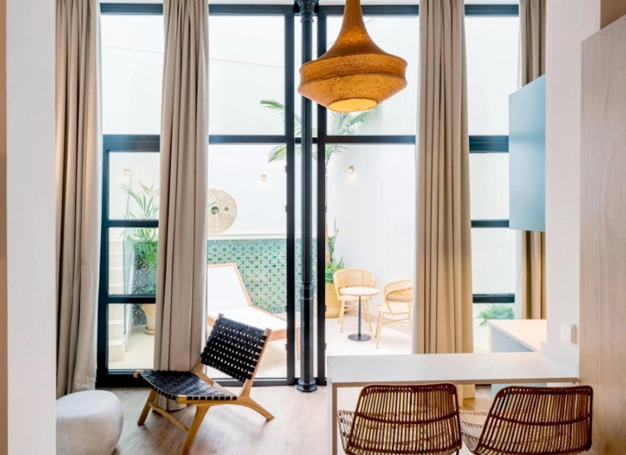 The Honest Hotel & Apartments Σεβίλλη Εξωτερικό φωτογραφία