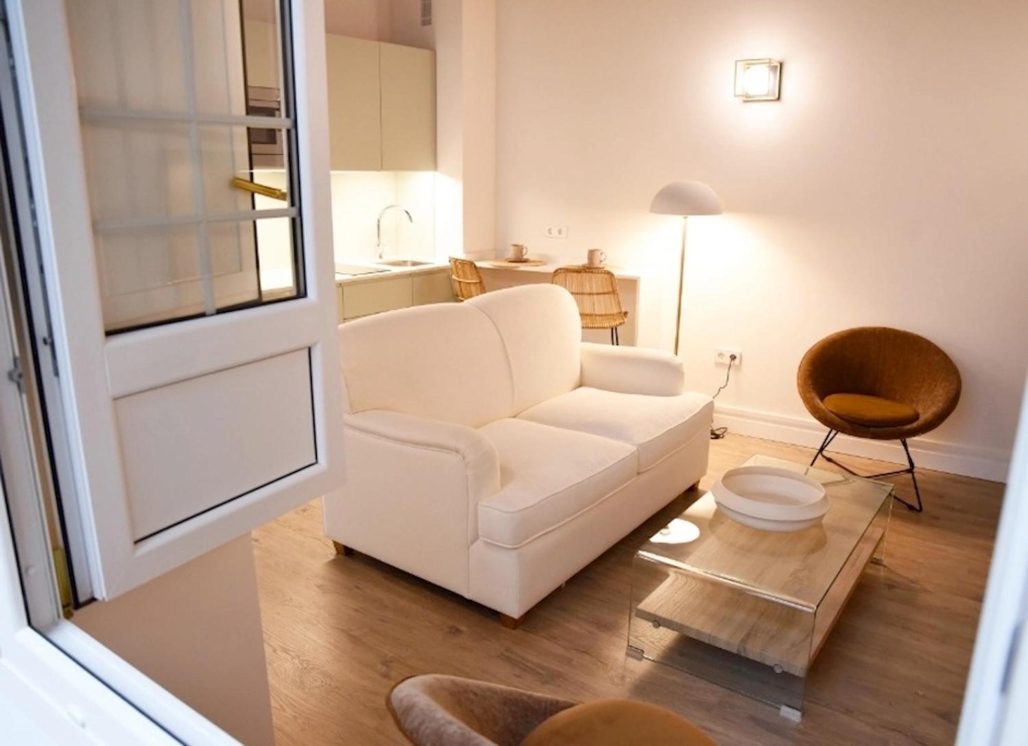 The Honest Hotel & Apartments Σεβίλλη Εξωτερικό φωτογραφία