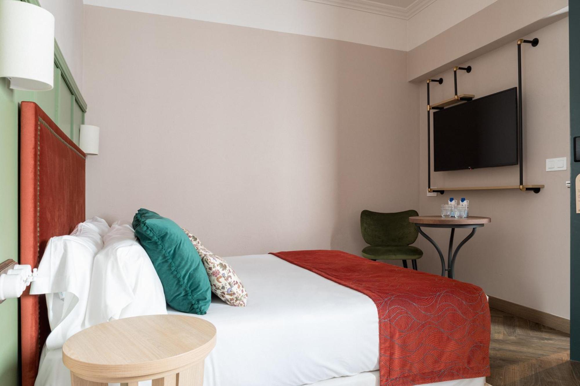 The Honest Hotel & Apartments Σεβίλλη Εξωτερικό φωτογραφία