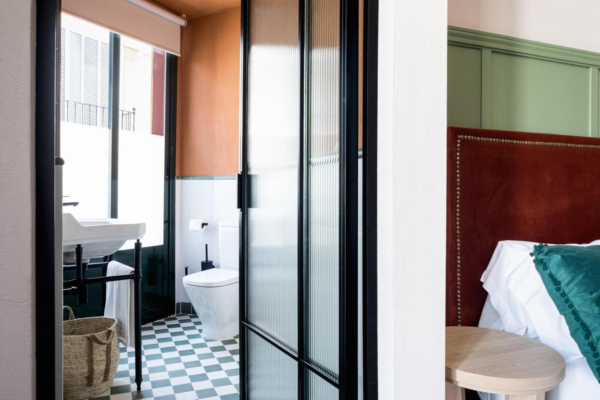 The Honest Hotel & Apartments Σεβίλλη Εξωτερικό φωτογραφία