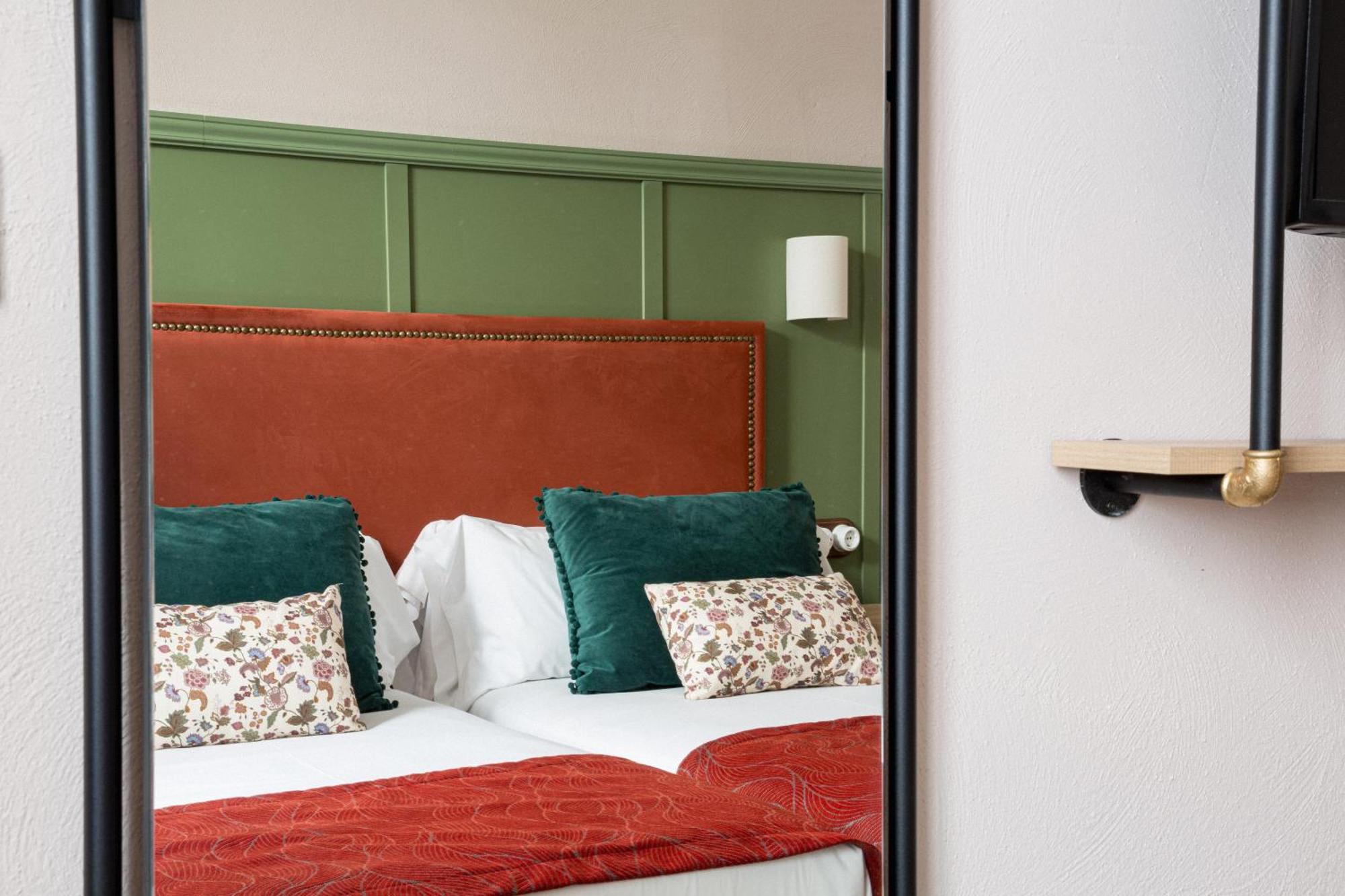 The Honest Hotel & Apartments Σεβίλλη Εξωτερικό φωτογραφία