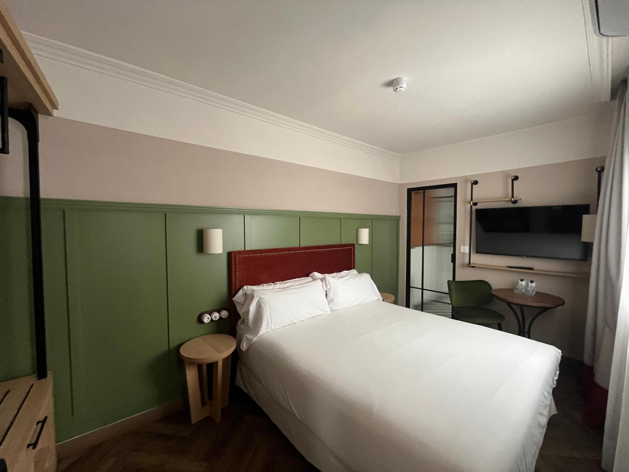 The Honest Hotel & Apartments Σεβίλλη Εξωτερικό φωτογραφία