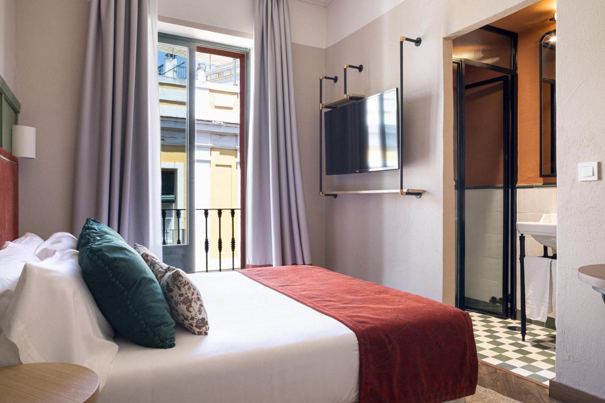 The Honest Hotel & Apartments Σεβίλλη Εξωτερικό φωτογραφία