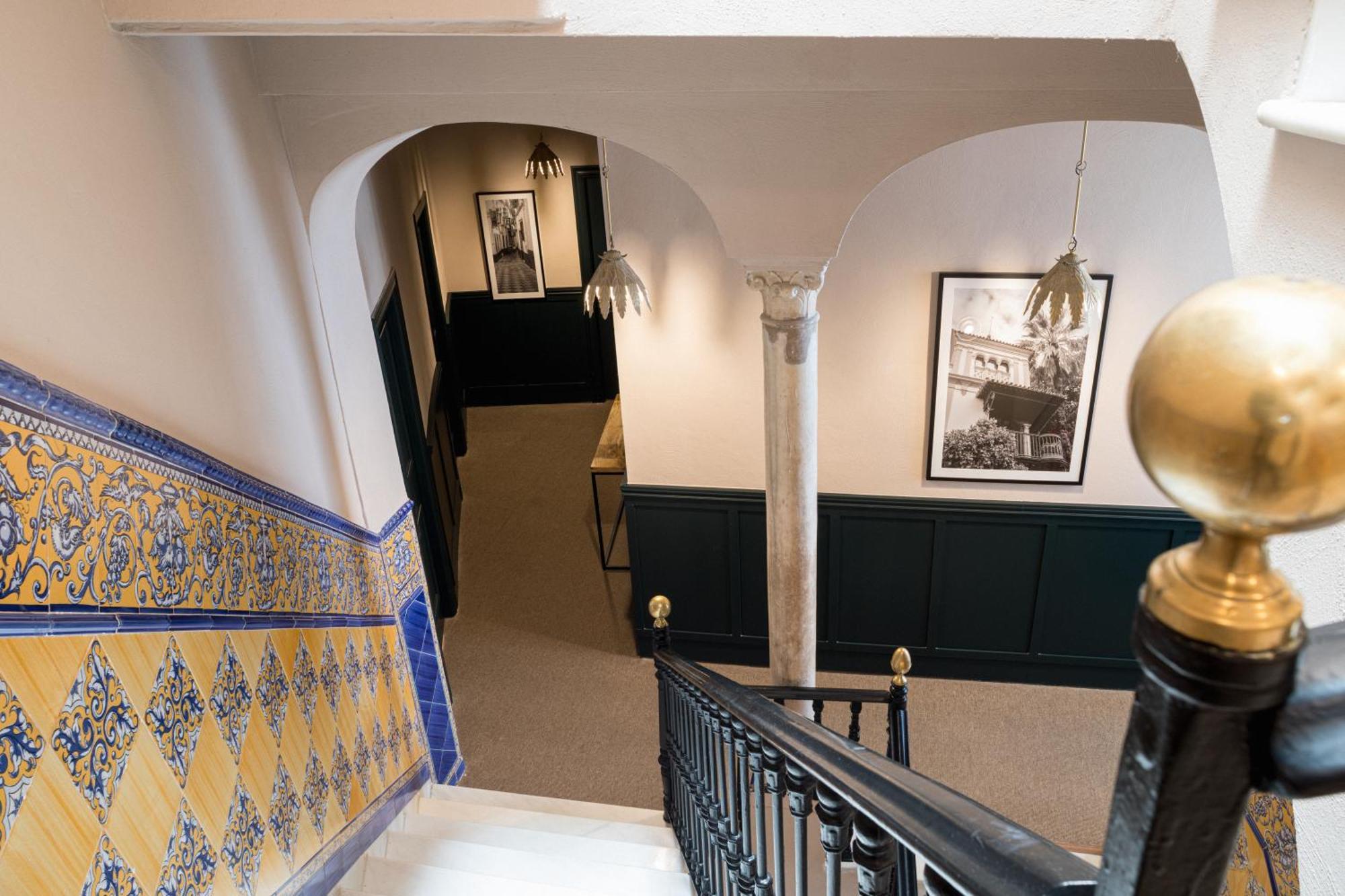 The Honest Hotel & Apartments Σεβίλλη Εξωτερικό φωτογραφία
