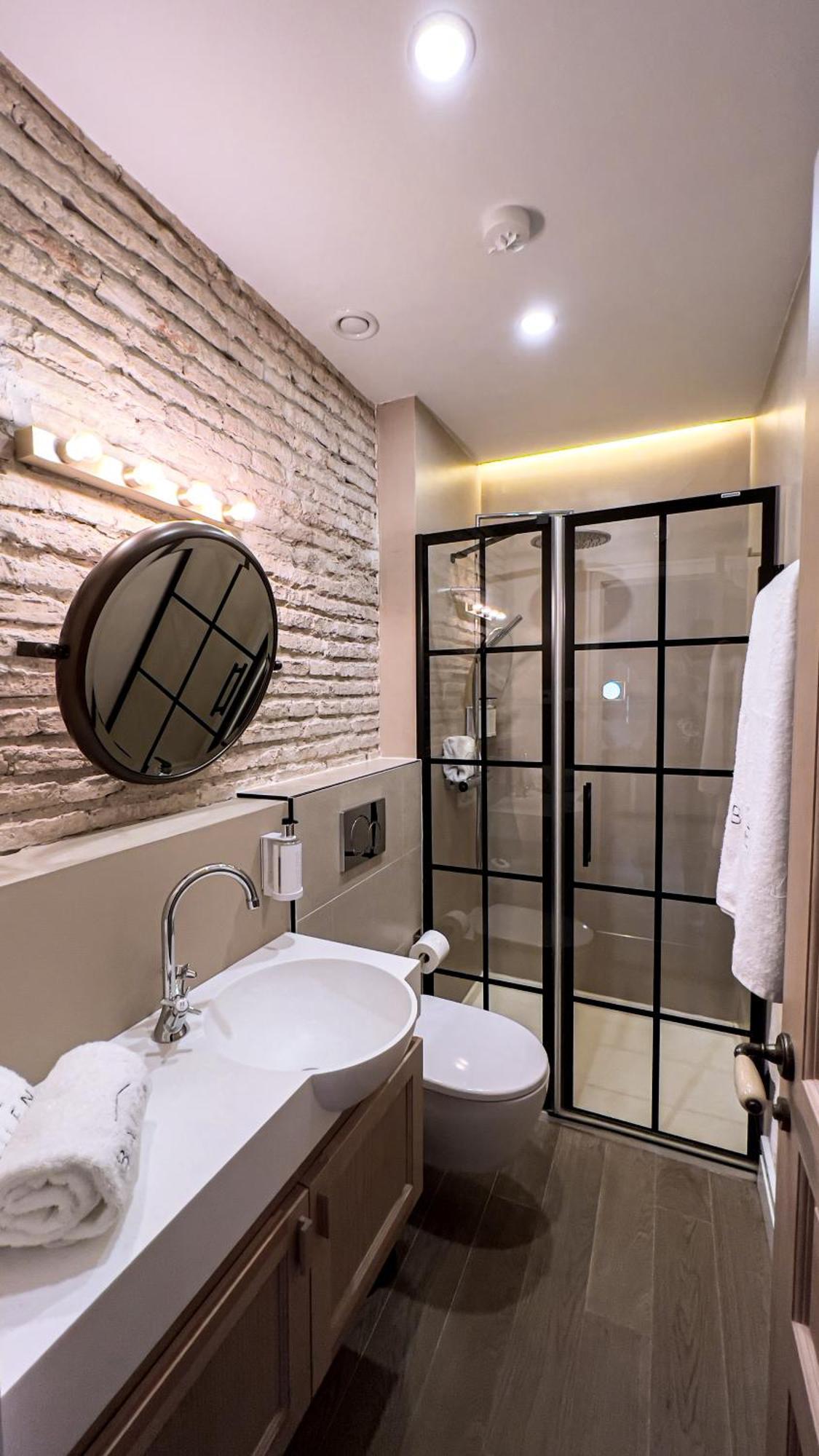 The Honest Hotel & Apartments Σεβίλλη Εξωτερικό φωτογραφία